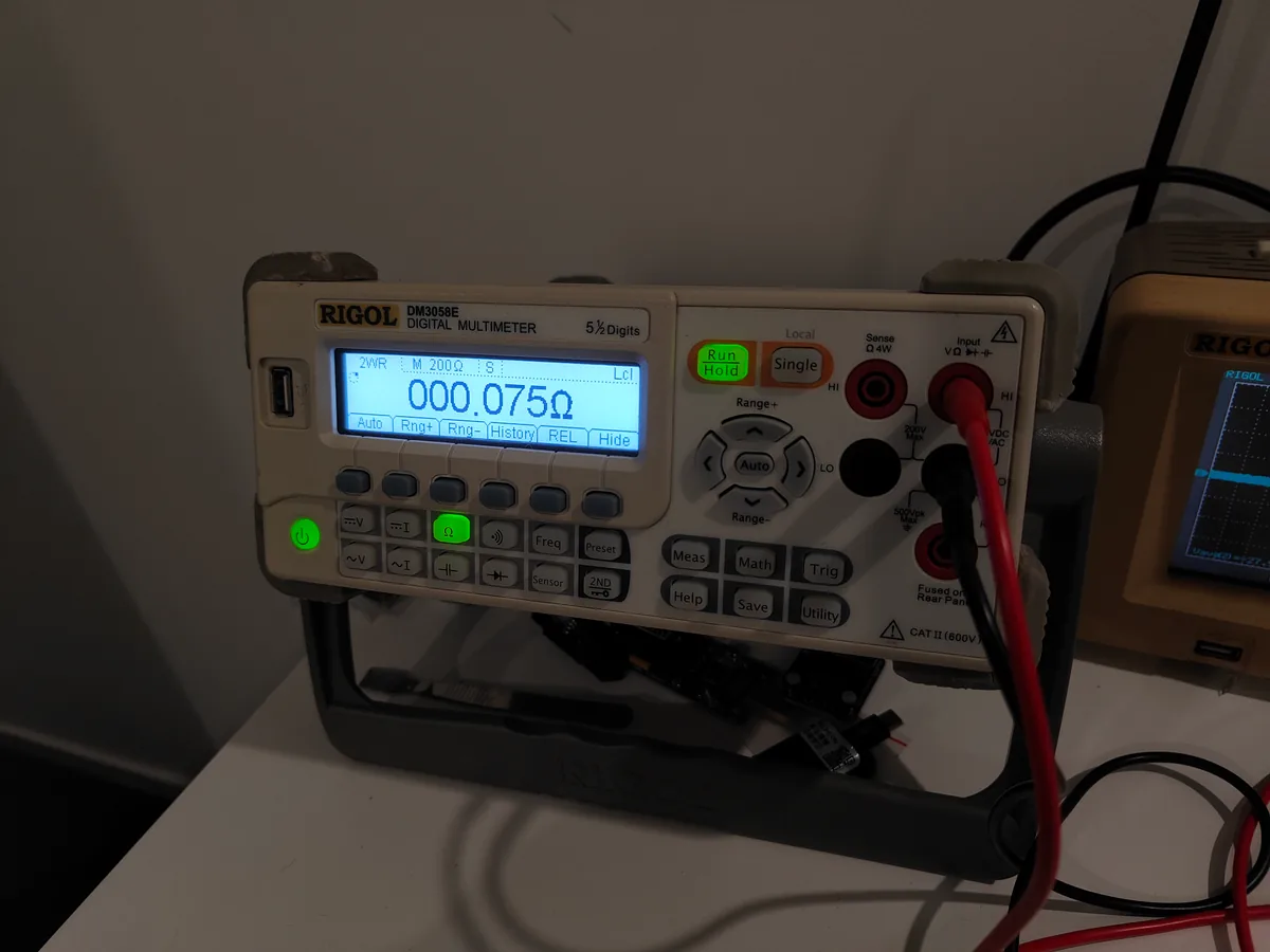 5 ½ Digit Precision Bench Multimeter